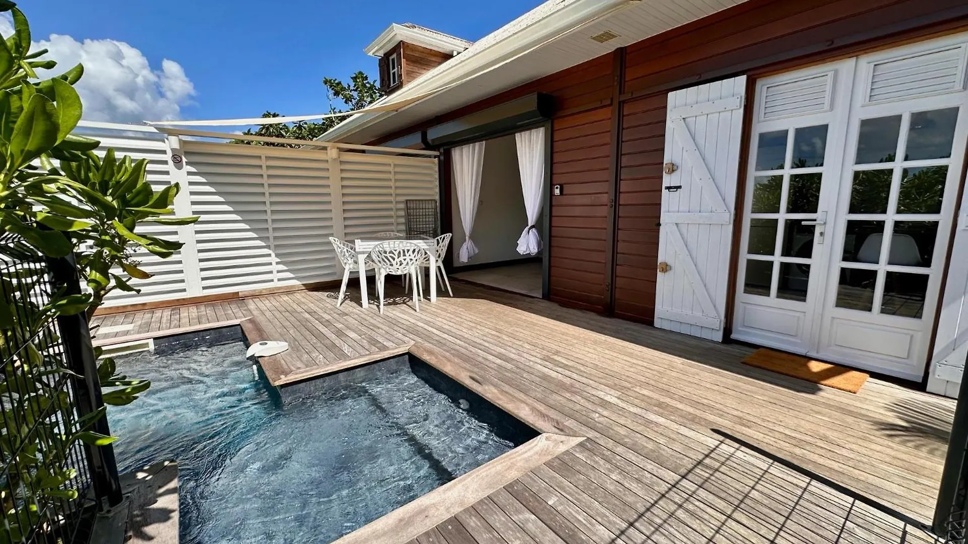 Green Lodge - Villa Standing Calme & Naturelle Sainte-Rose